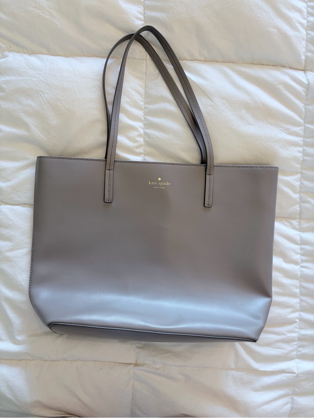 kate spade Karla Cityscape gray smooth leather tote with gold logo (WKRU5670)